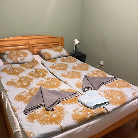 White Ship Apartman Budapeszt Zewnętrze zdjęcie