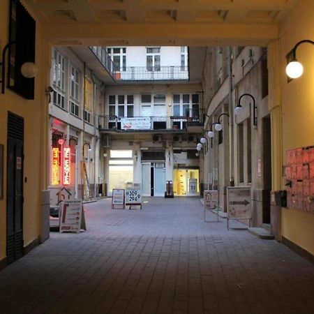 White Ship Apartman Budapeszt Zewnętrze zdjęcie