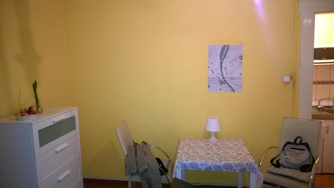 White Ship Apartman Budapeszt Zewnętrze zdjęcie