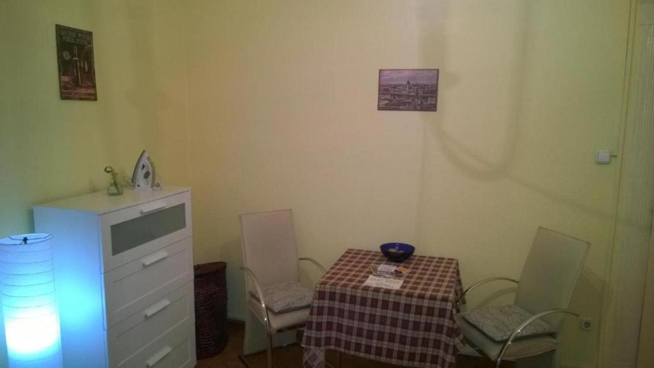 White Ship Apartman Budapeszt Zewnętrze zdjęcie